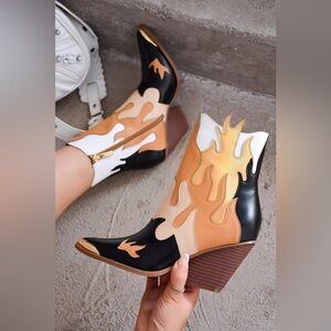 Cape Robin Flame Cowboy Booties